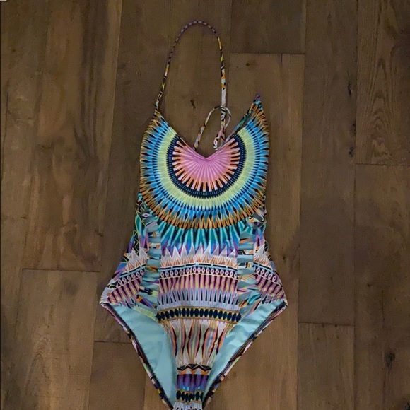 Bar III one piece swim suit - Picture 4 of 4